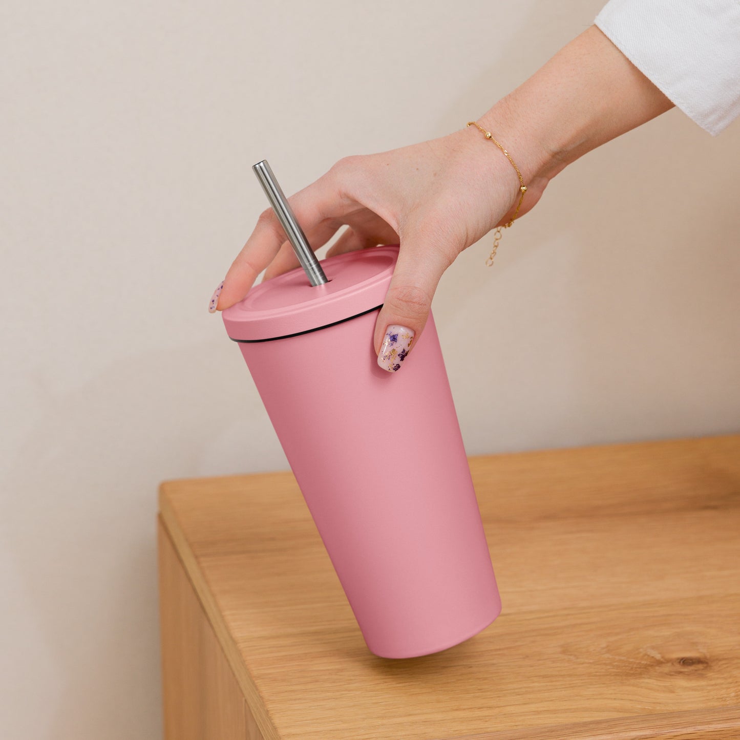 Insulated tumbler with a straw